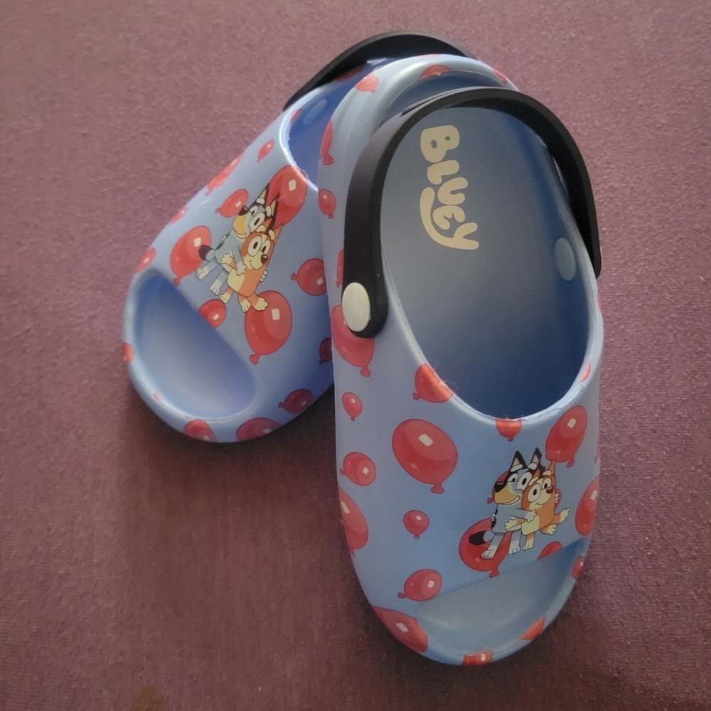 Bluey: Kids Clogs - Blue and Red Size Large For Small Toddlers